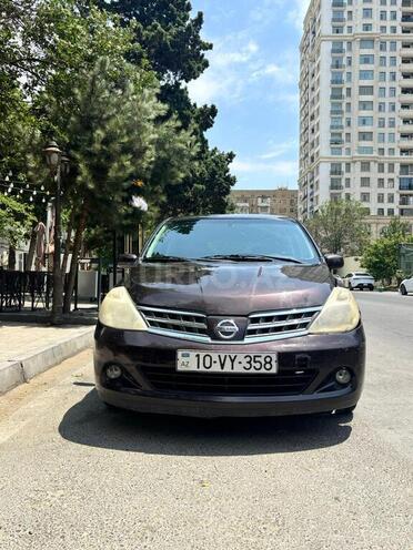 Nissan Tiida-1