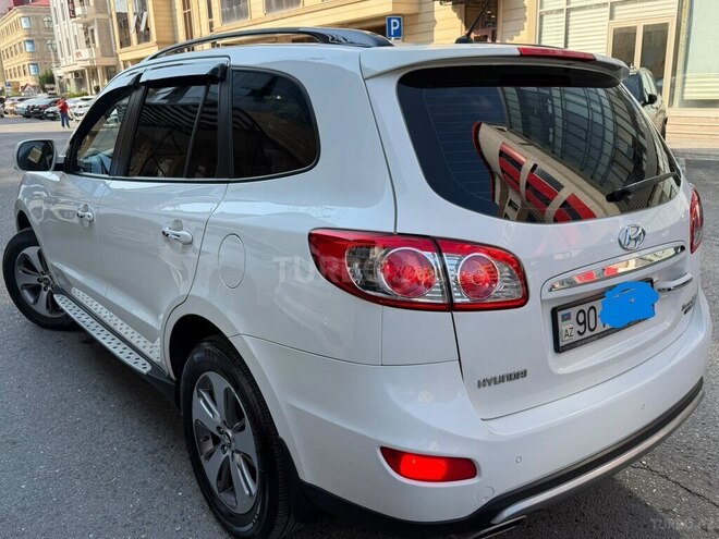 Hyundai Santa Fe-4