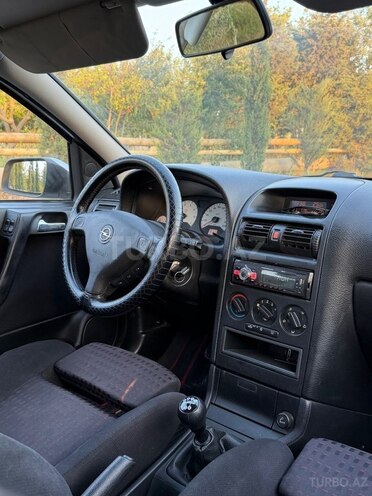 Opel Astra-7
