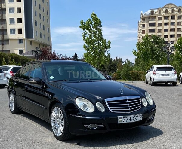 Mercedes E 280-7
