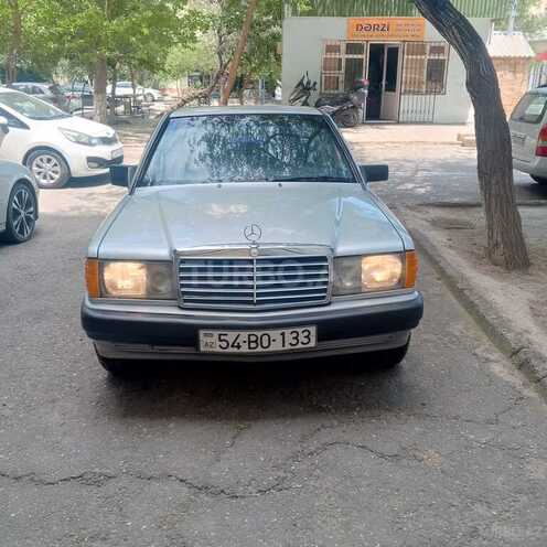 Mercedes 190-1