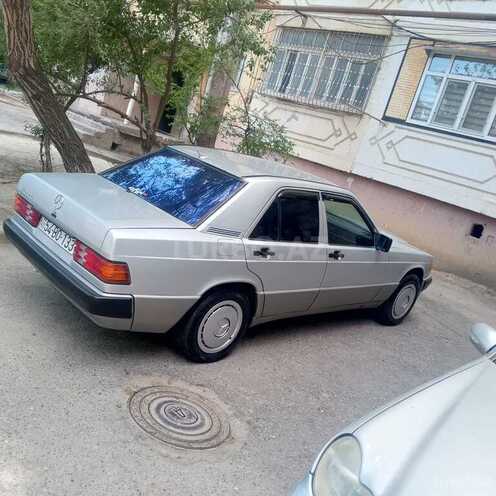 Mercedes 190-14