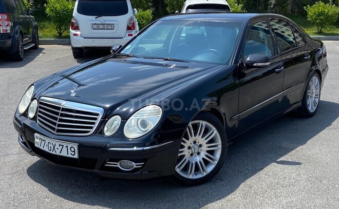 Mercedes E 280-9