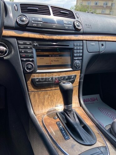 Mercedes E 280-16
