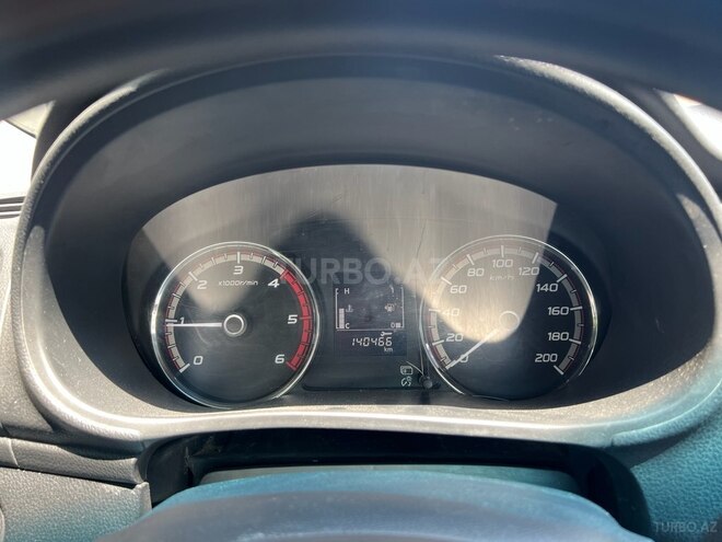 Mitsubishi L200-7