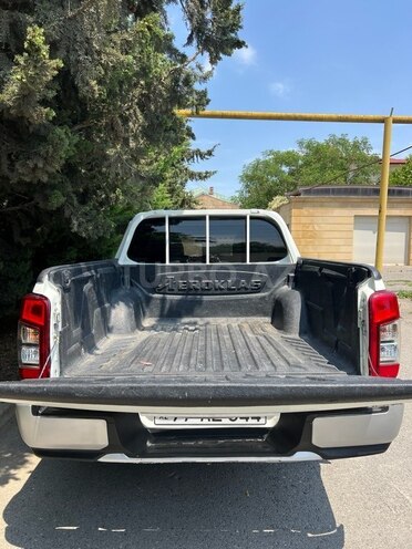 Mitsubishi L200-6