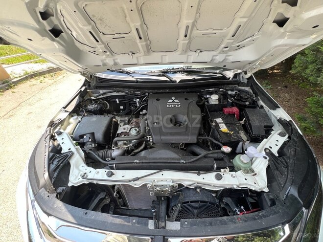 Mitsubishi L200-14