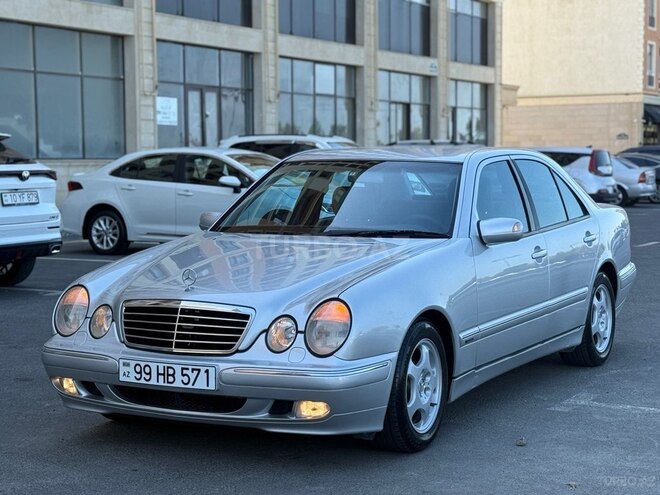 Mercedes E 240-2