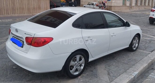 Hyundai Elantra-6