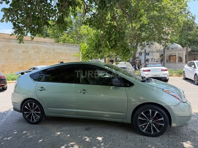 Toyota Prius-3