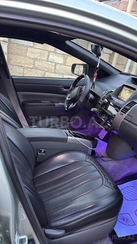 Toyota Prius-15