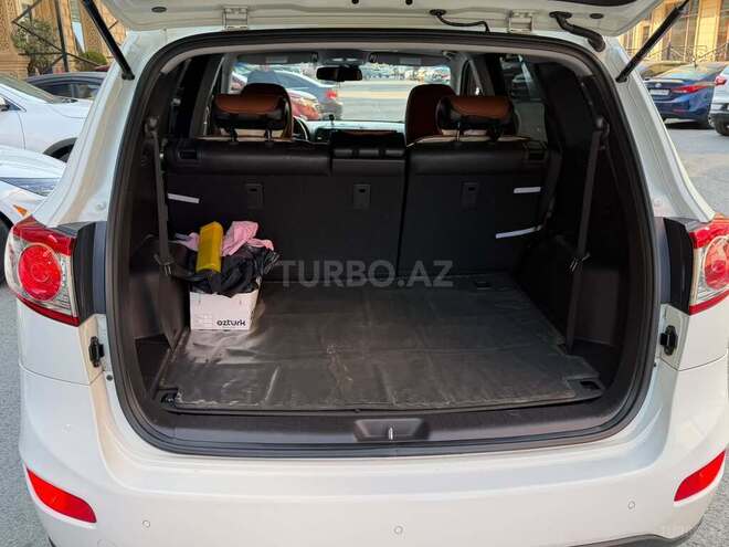 Hyundai Santa Fe-19