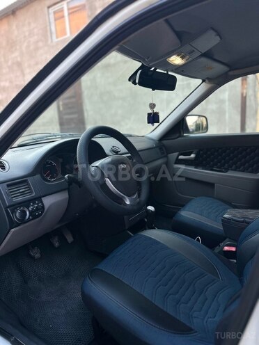 LADA (VAZ) Priora-12