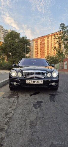 Mercedes E 220-1