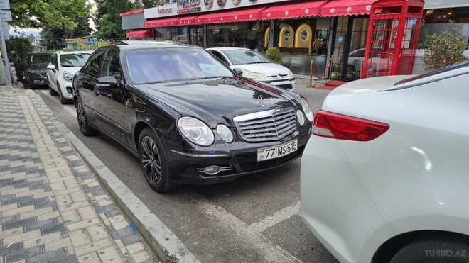 Mercedes E 220-7