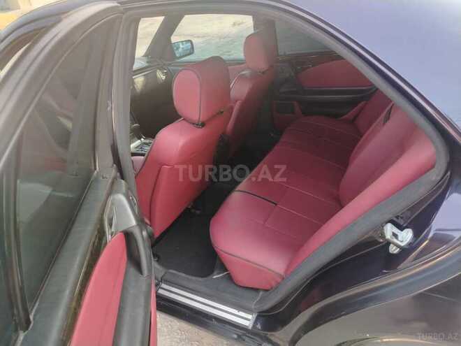 Mercedes E 230-12