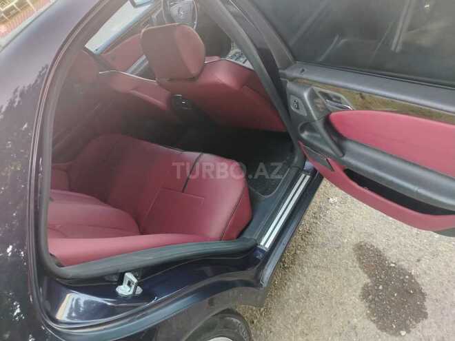 Mercedes E 230-2