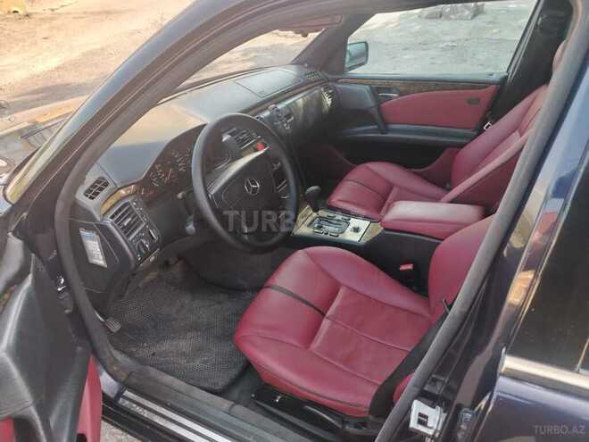 Mercedes E 230-17