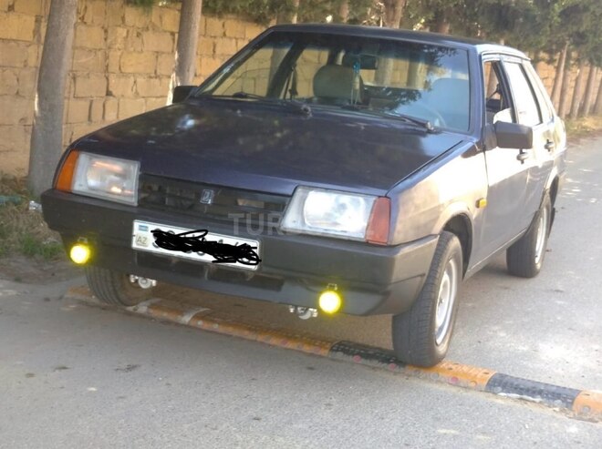 LADA (VAZ) 21099-2