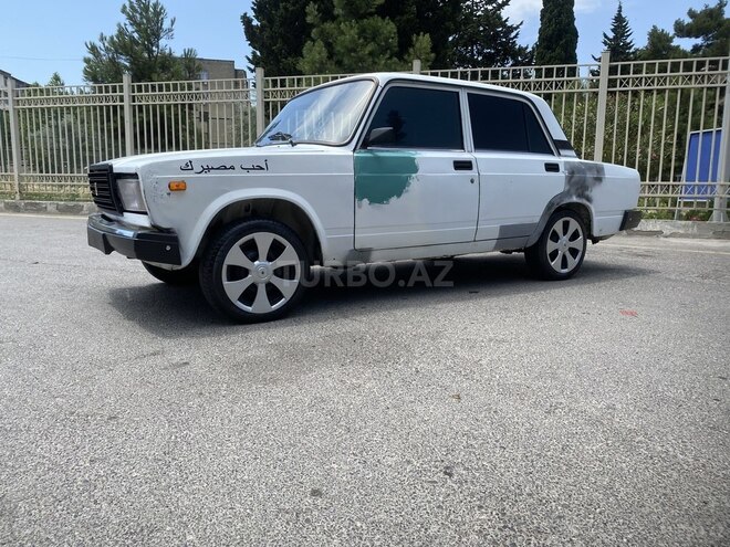 LADA (VAZ) 2107-5