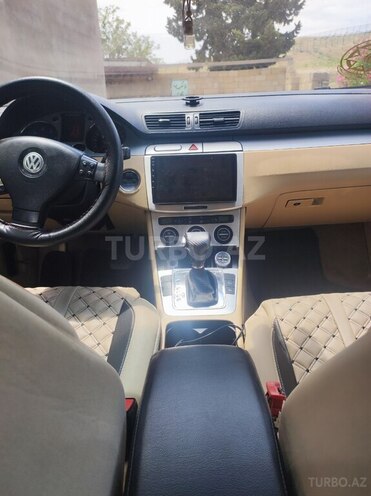 Volkswagen Passat-2