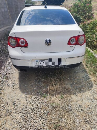 Volkswagen Passat-5