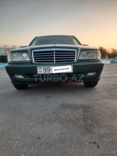 Mercedes C 200-1
