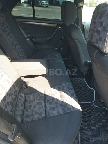 Mercedes C 200-8