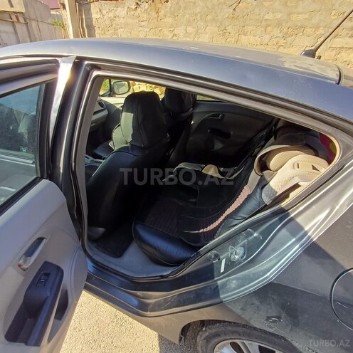 Honda Insight-5