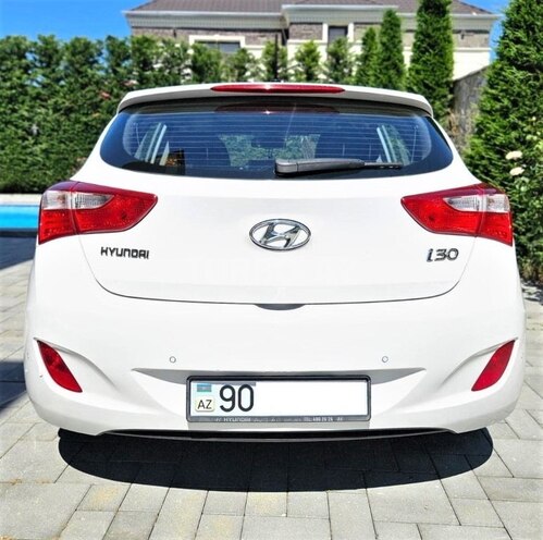 Hyundai i30-3