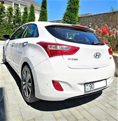 Hyundai i30-7