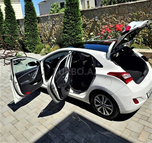 Hyundai i30-10