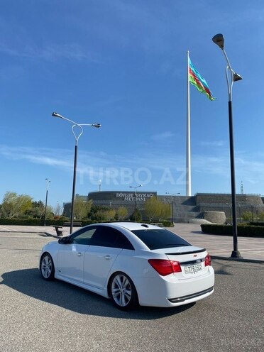 Chevrolet Cruze-10