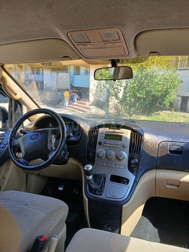 Hyundai H-1-5