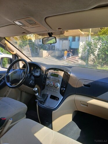 Hyundai H-1-6