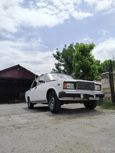 LADA (VAZ) 2107-1
