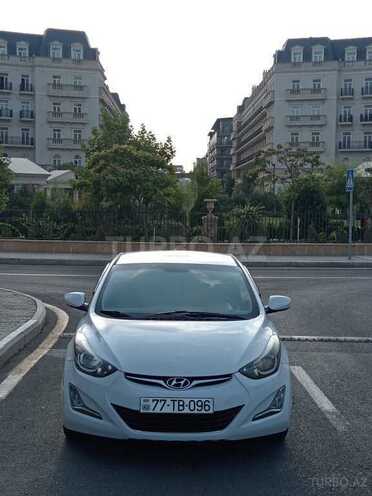 Hyundai Elantra-1