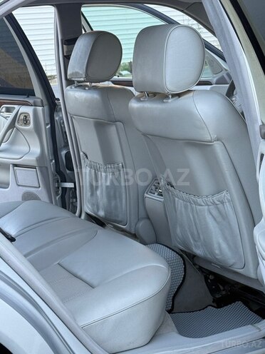 Mercedes E 280-20
