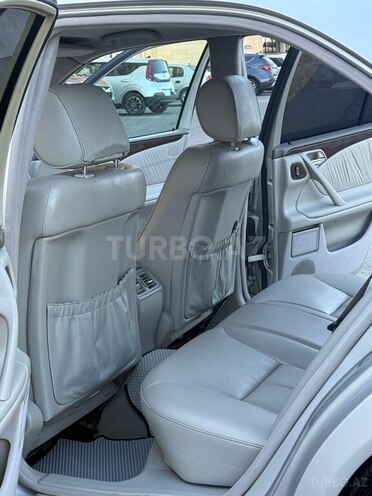 Mercedes E 280-21