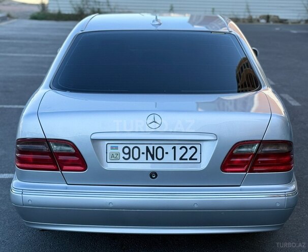 Mercedes E 280-12