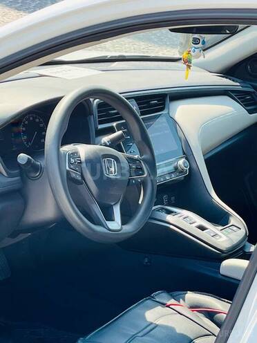 Honda Insight-9