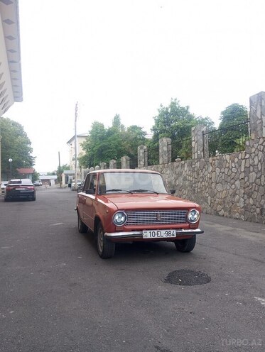 LADA (VAZ) 21011-1
