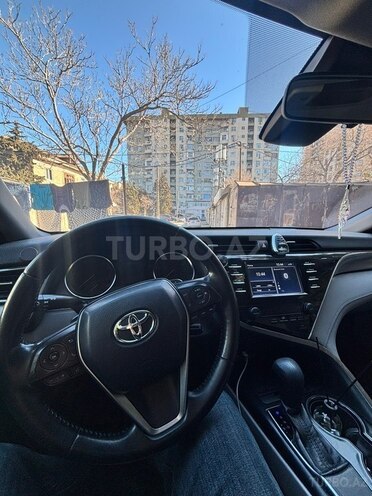 Toyota Camry-8