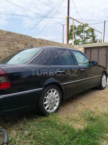 Mercedes C 230-11
