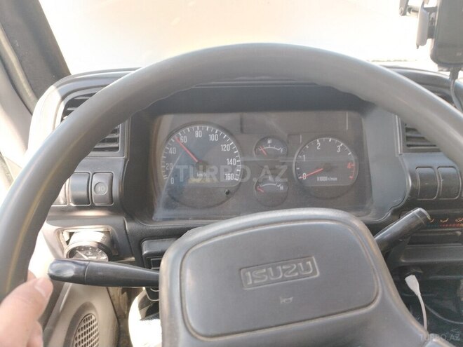 Isuzu NKR 55 E-3