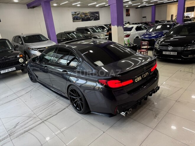 BMW 520-13