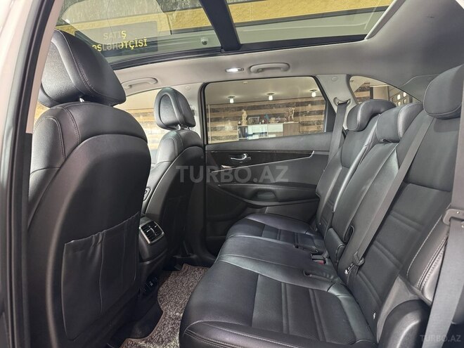 Kia Sorento-10