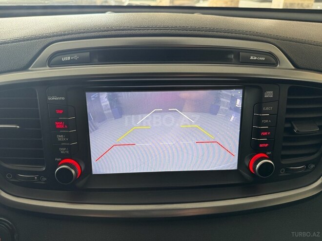 Kia Sorento-12