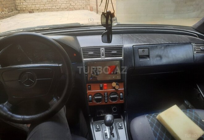 Mercedes C 220-6