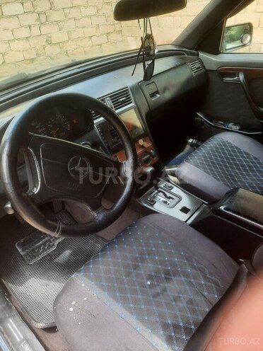 Mercedes C 220-7